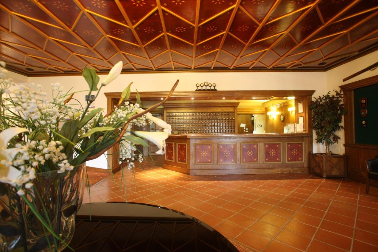 Hotel Spa Montana Karpenísion Exteriör bild