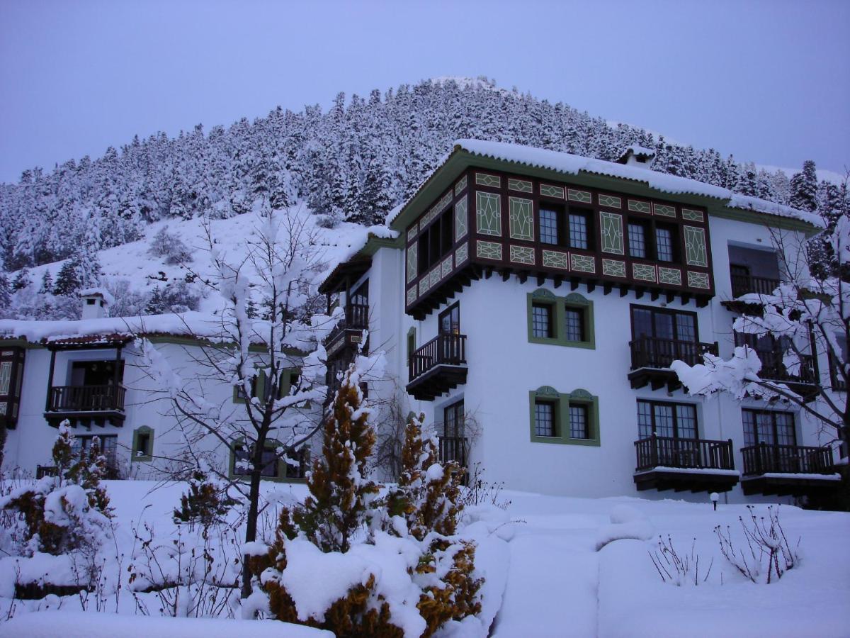 Hotel Spa Montana Karpenísion Exteriör bild